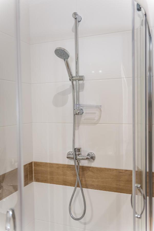 Zelazna Apartment Wawelofts Краков Экстерьер фото